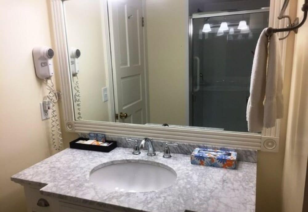 Perry Hotel photo 31