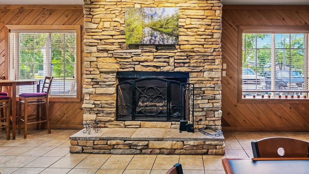 Wildwood Inn photo 48