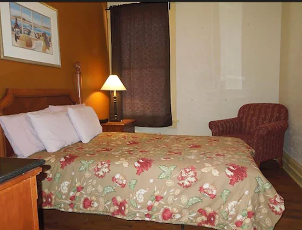 El Capitan Hotel photo 26
