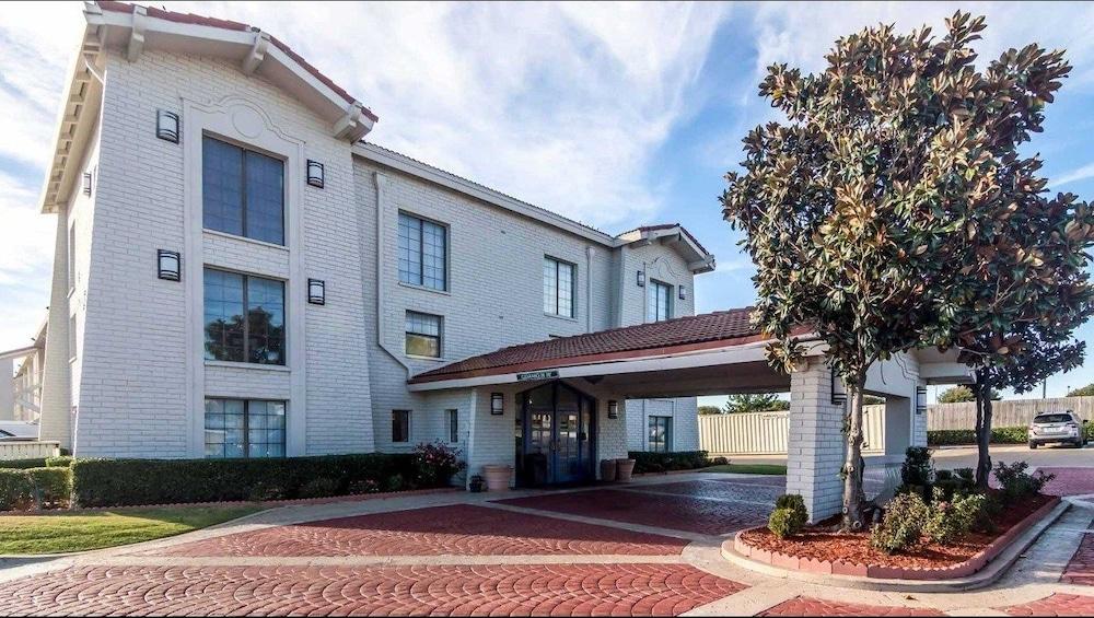Econo Lodge photo 36