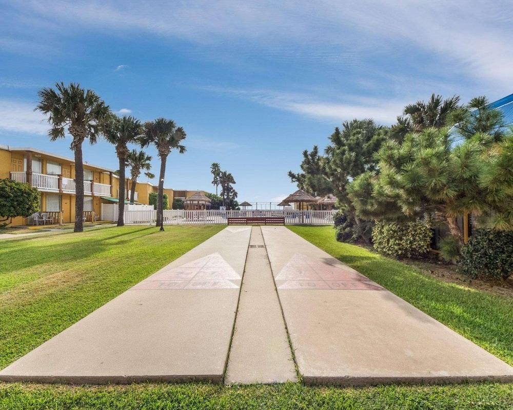 Quality Inn & Suites Corpus Christi Beachside photo 19