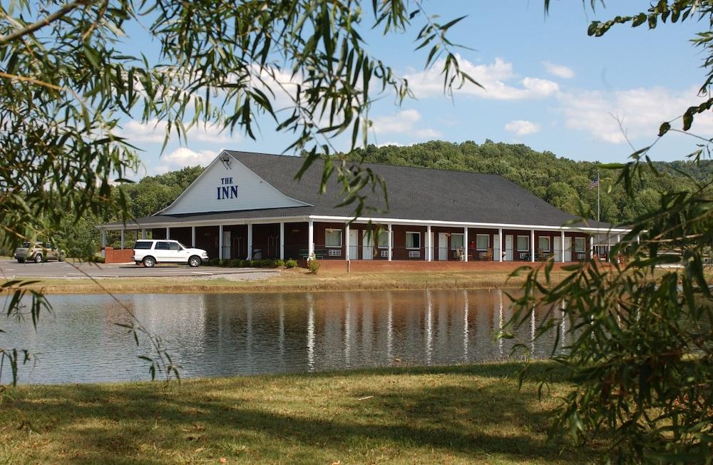 The Golf Inn at QC Resort and RV photo 27