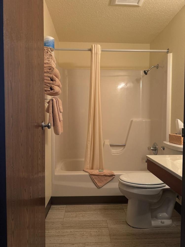 Mobridge Kountry Inn photo 11