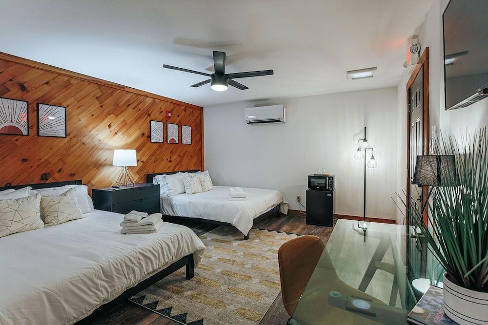 Basecamp151 photo 26