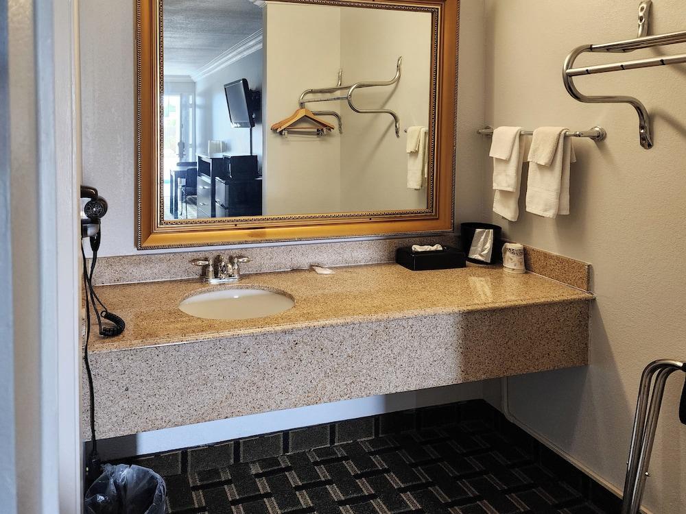 Motel 6 Crowley, LA photo 17
