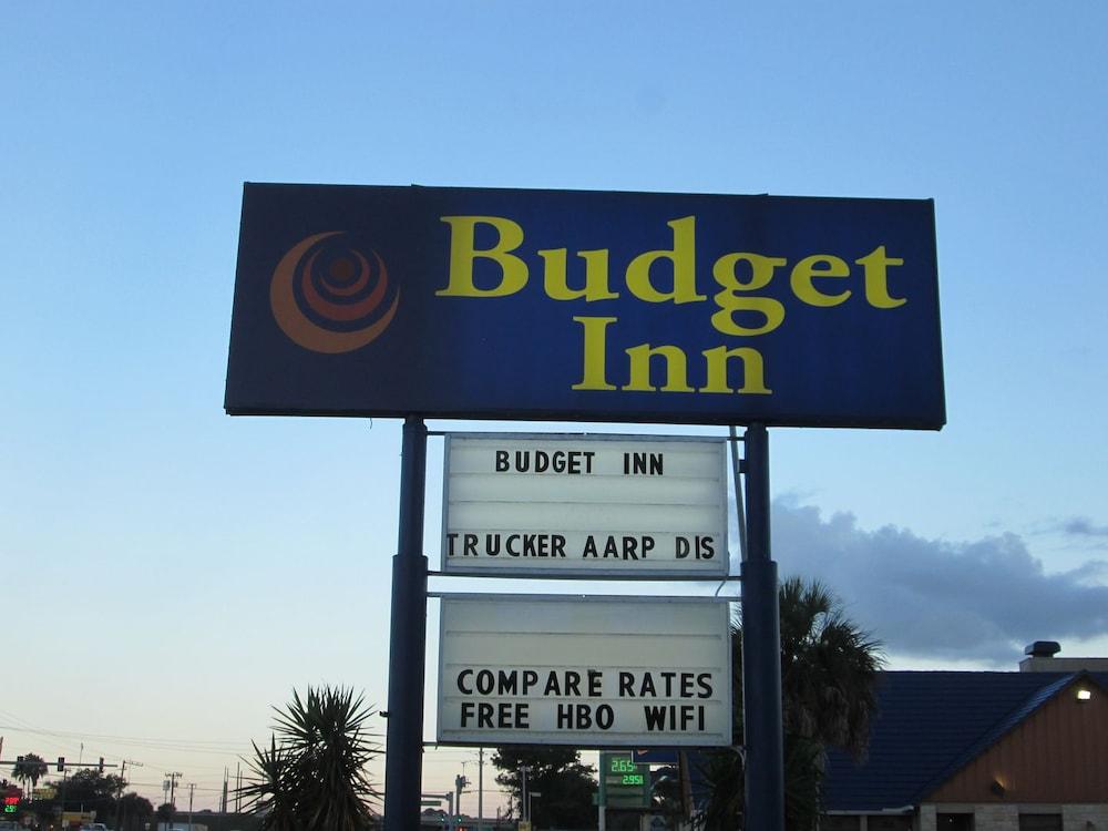 Budget Inn Cocoa photo 17