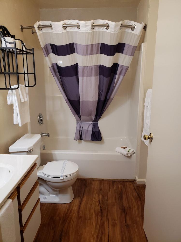Affordable Suites of America Lynchburg photo 58