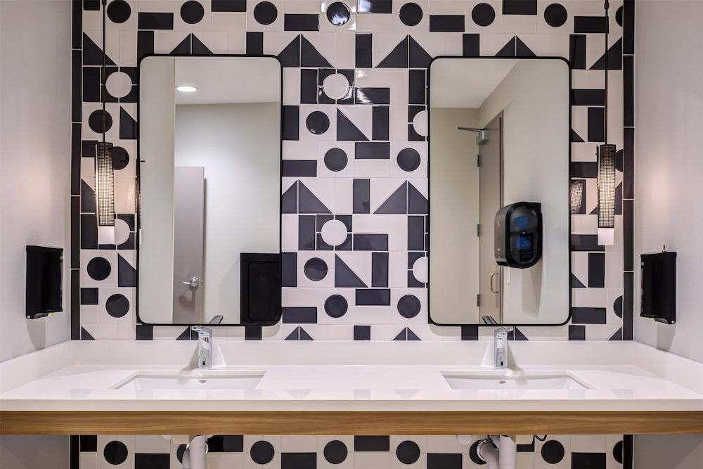 Home2 Suites By Hilton Smithfield Selma photo 45