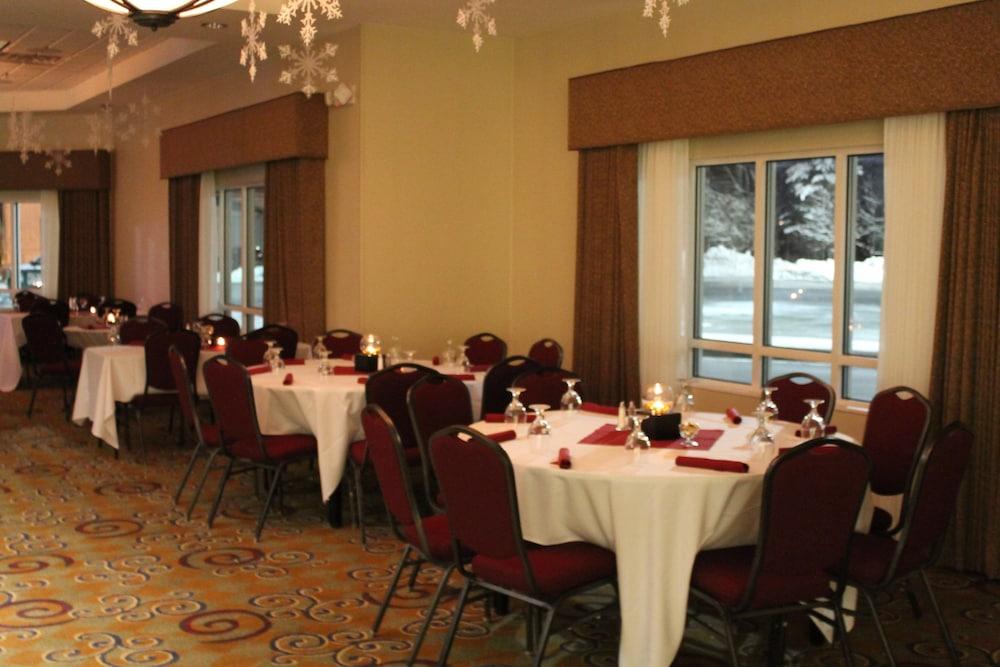 Holiday Inn & Conference Center Marshfield by IHG photo 23