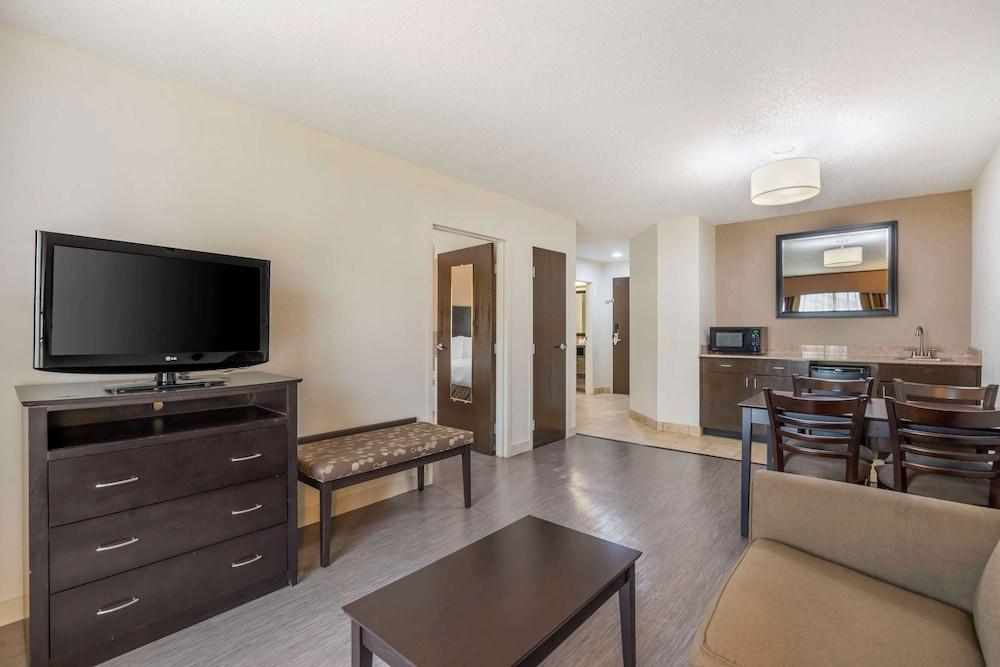 Best Western Suites photo 1