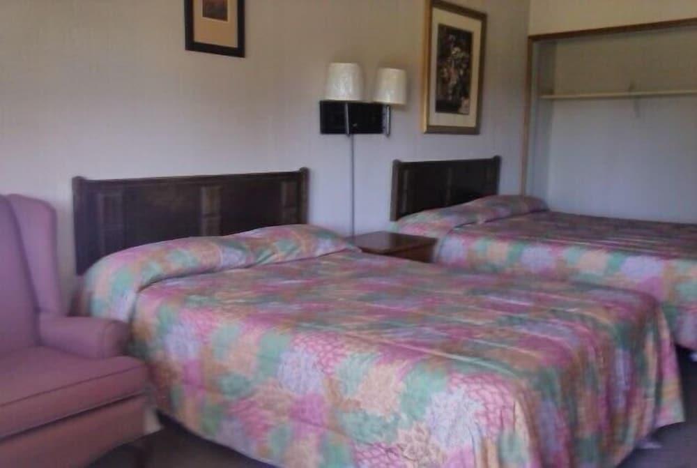 Ken-Bar Lodge photo 2