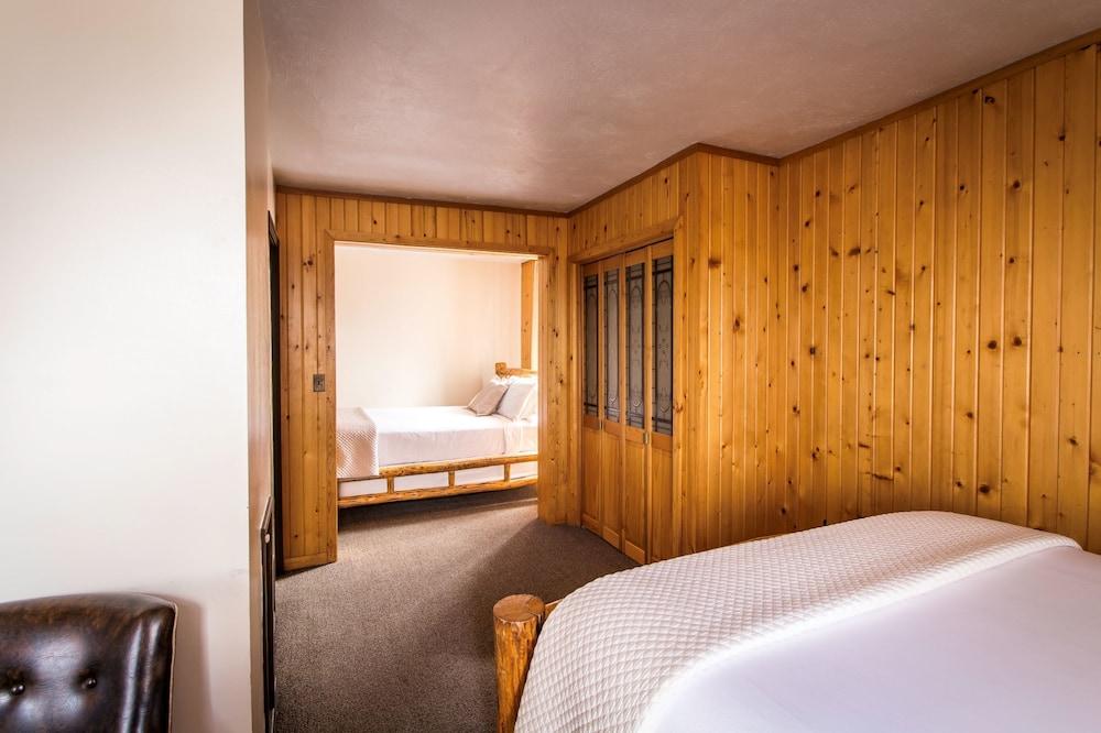Colter's Lodge photo 11