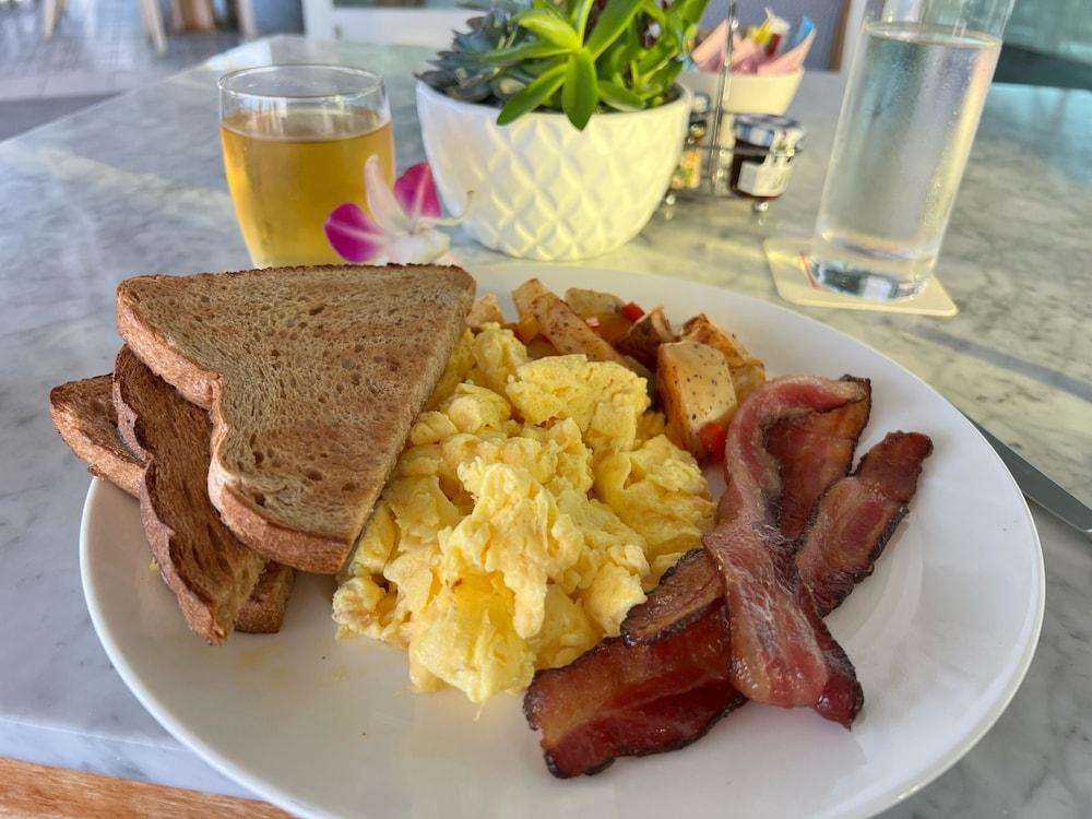 Isla Bella Beach Resort & Spa photo 82