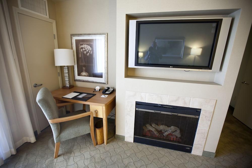 The Platinum Hotel photo 26