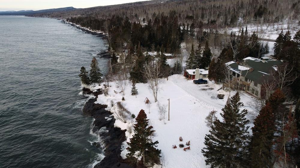 Thomsonite Beach Inn photo 67
