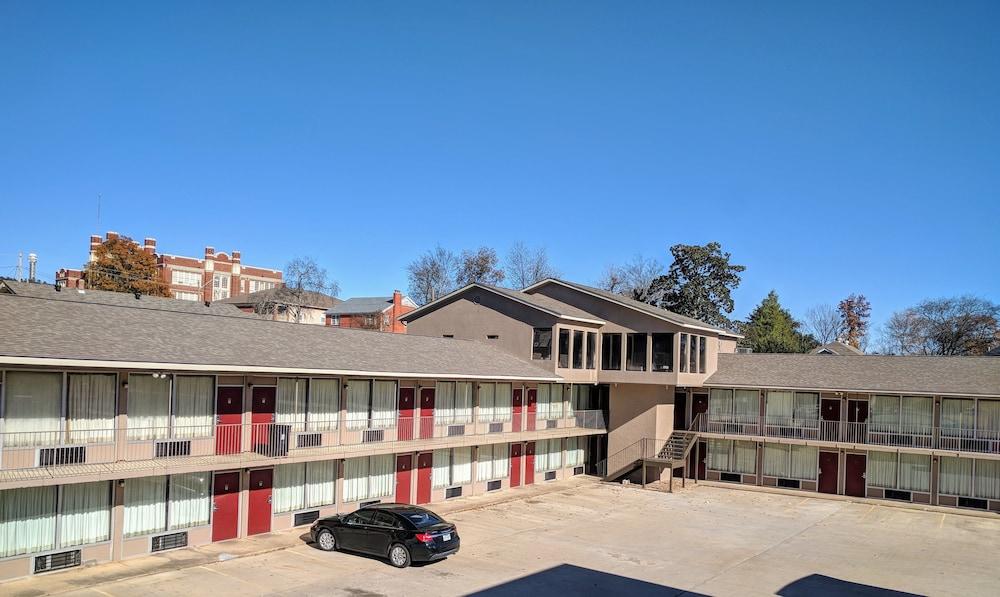All Seasons Lodge photo 28