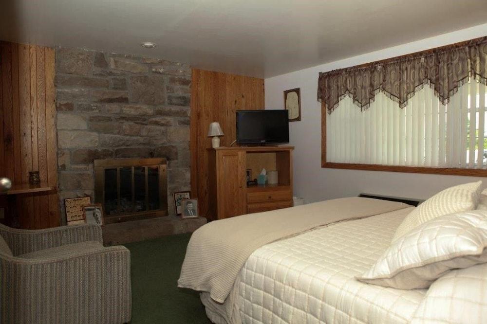 Champion Lakes Golf Resort photo 6