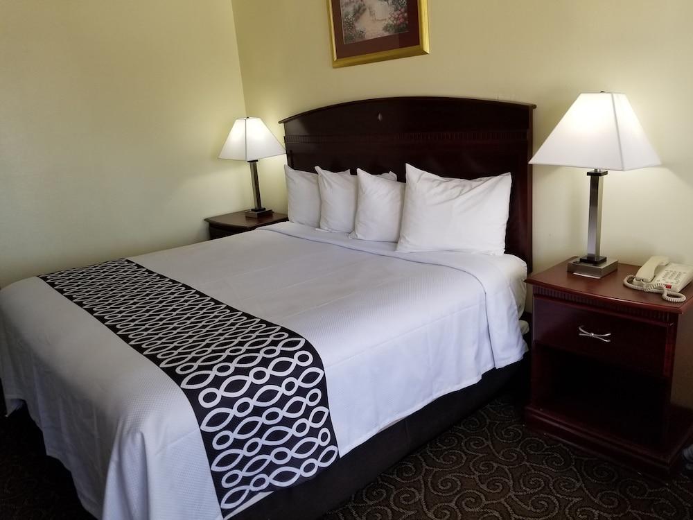 Shiloh Inn photo 6
