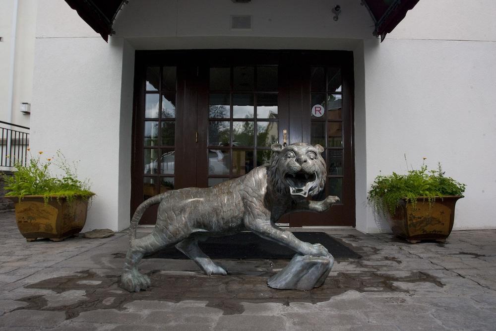 La Tourelle Inn & Spa photo 13