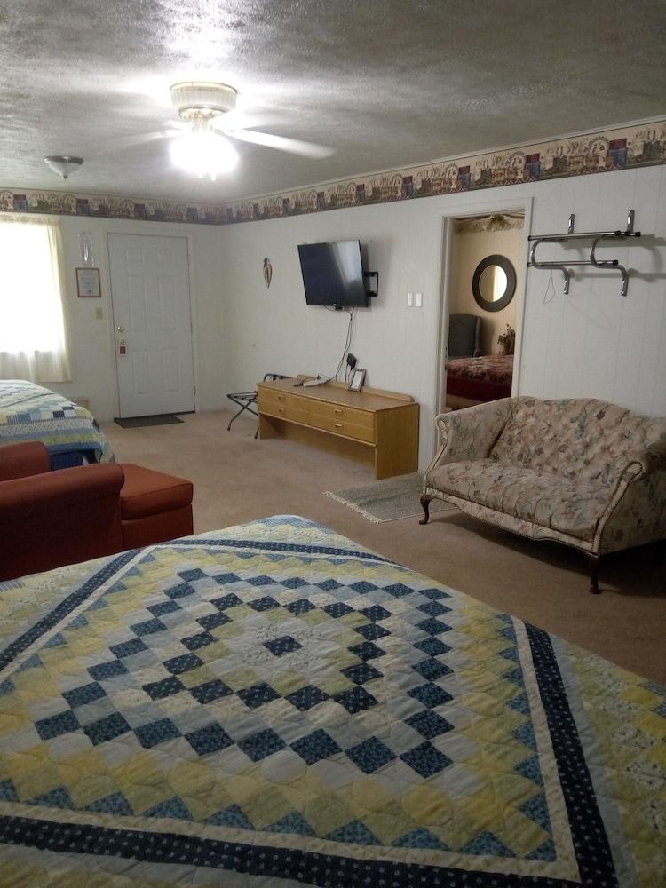 Willard Country Inn photo 4