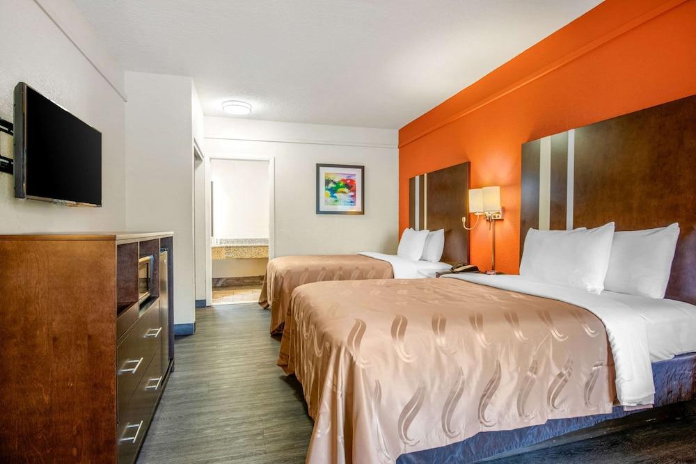 Quality Inn & Suites Jacksonville-Baymeadows photo 4