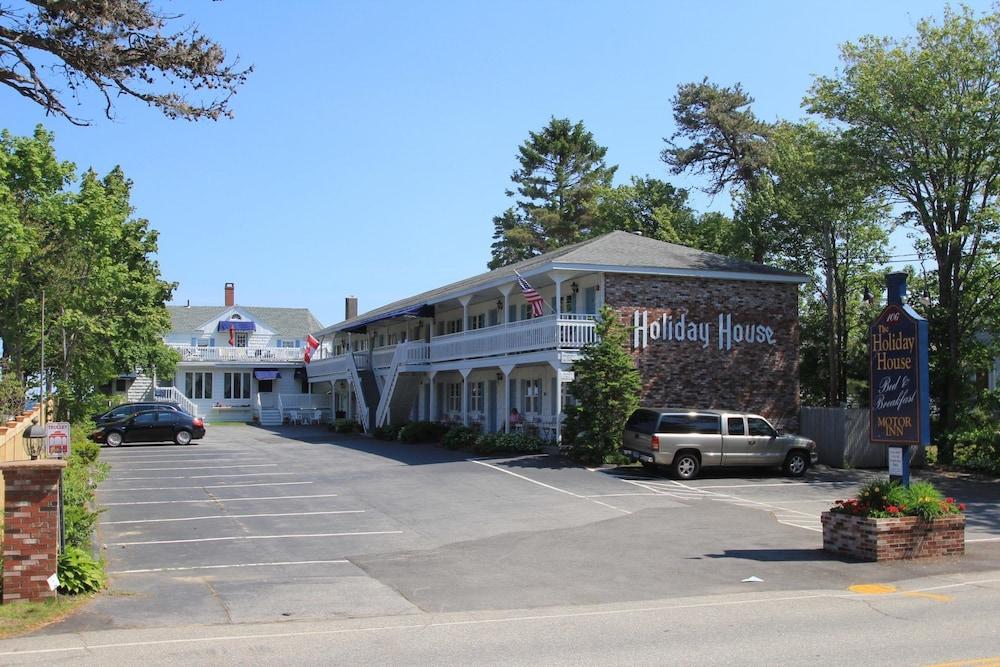 Holiday House Inn photo 3