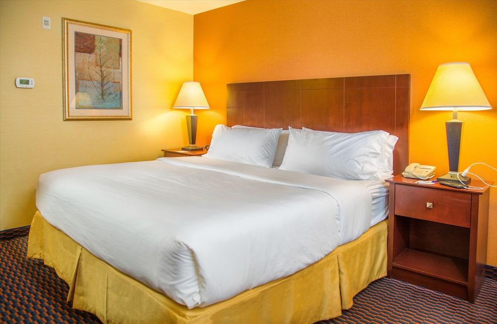 Holiday Inn Express & Suites Richland by IHG photo 9