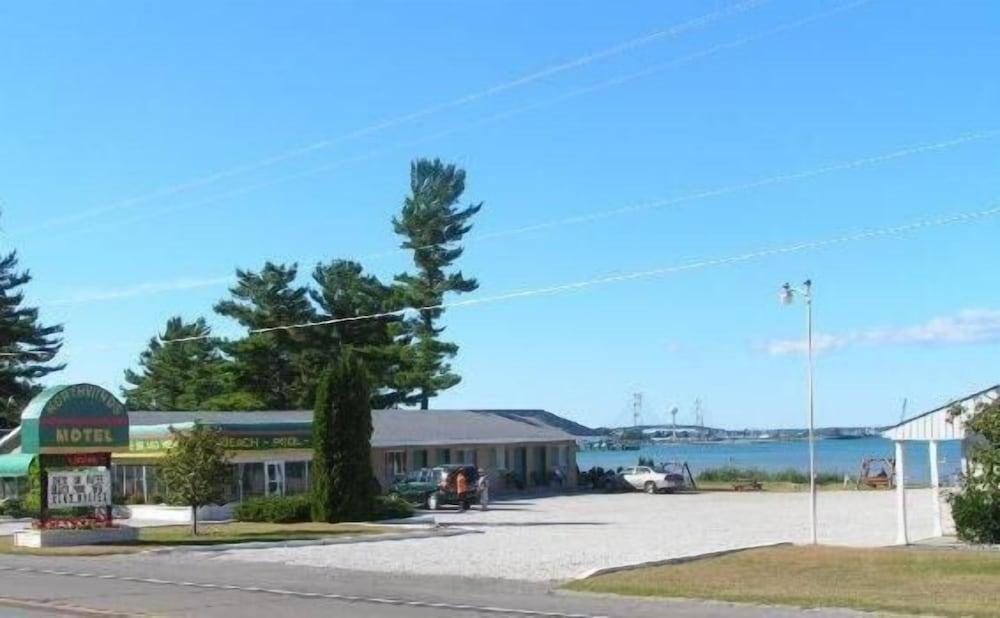 Northwinds Motel photo 29
