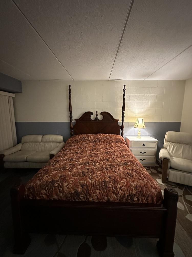 J-E Hotel & Suites photo 3