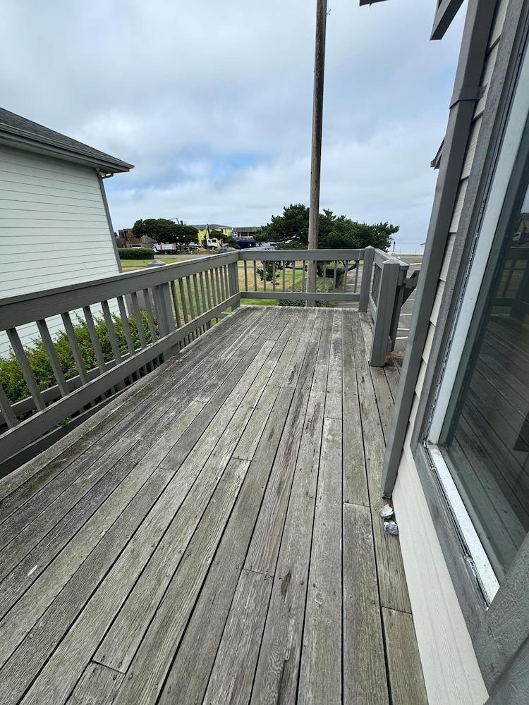 Sunset Oceanfront Lodging photo 77