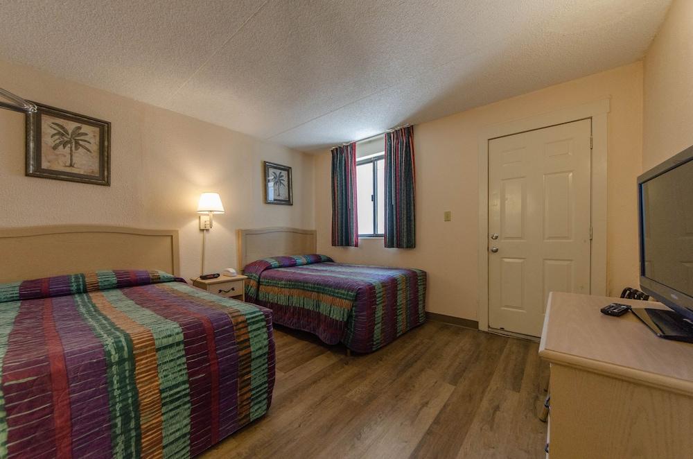 Royal Hawaiian Motel photo 7