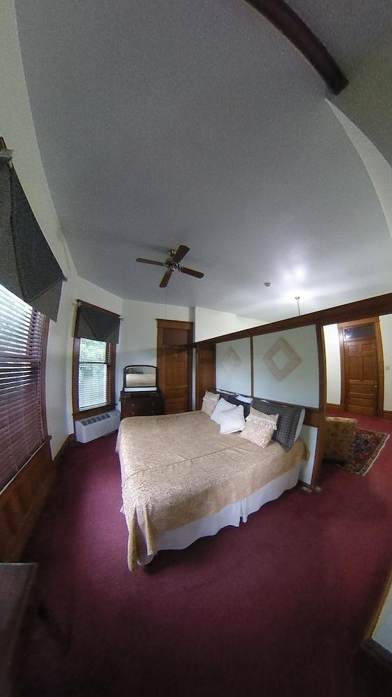 Edwardian Inn photo 13
