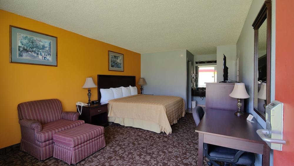 Countryside Inn & Suites photo 23
