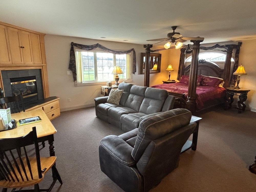 Green Gables Inn photo 17