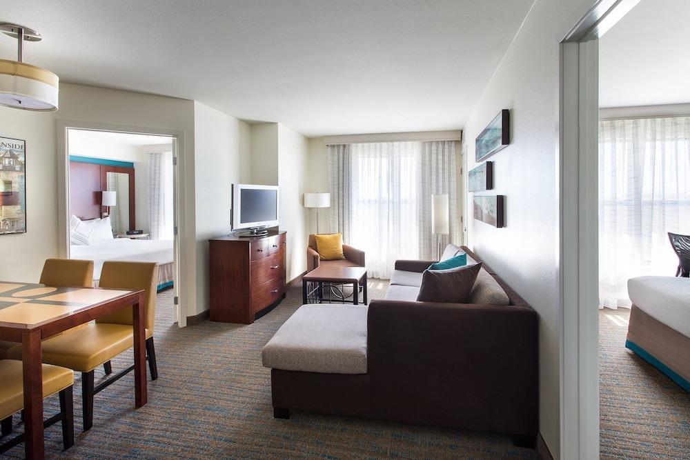 Residence Inn by Marriott San Diego Oceanside photo 16