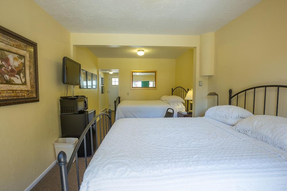 The Lava Hotel photo 7