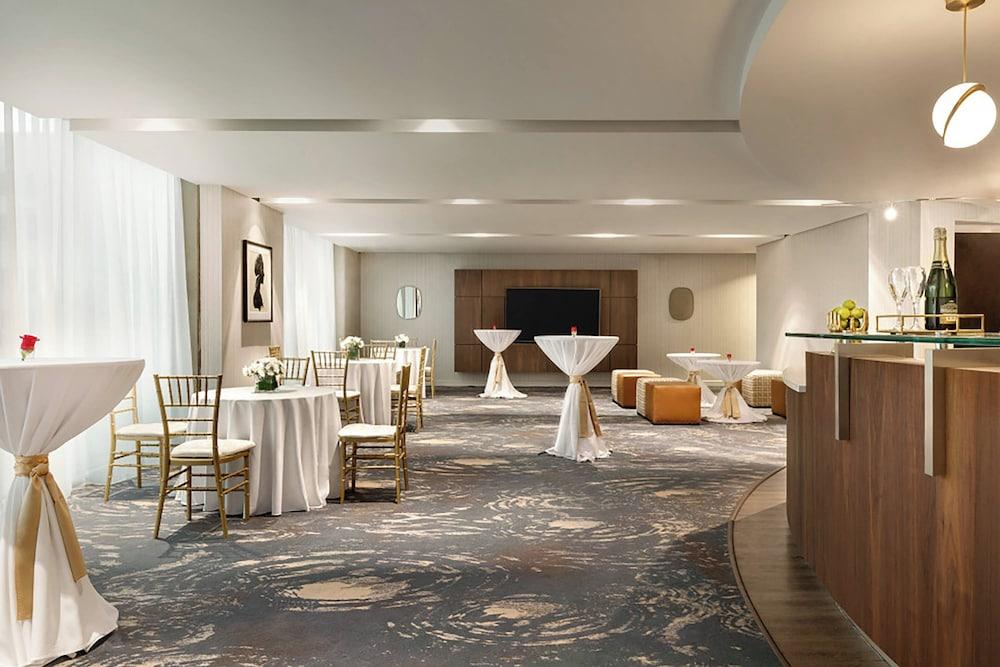 Twelve Midtown, Autograph Collection photo 11