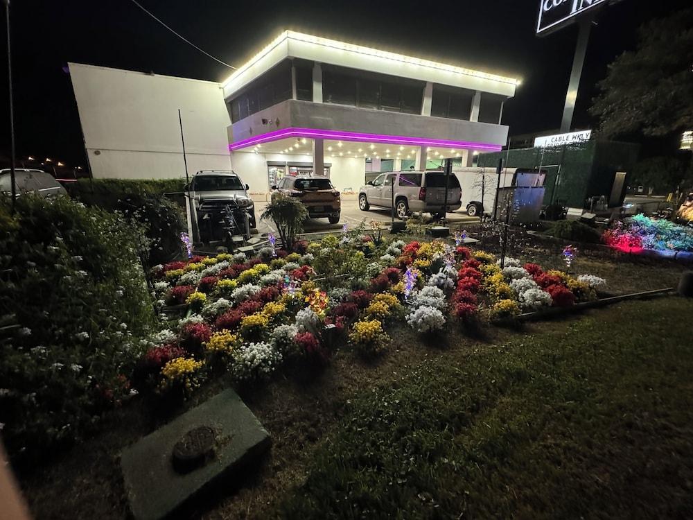 Contempra Inn photo 22