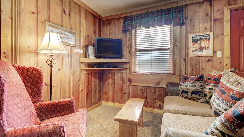 Eagle Fire Lodge & Cabins photo 88