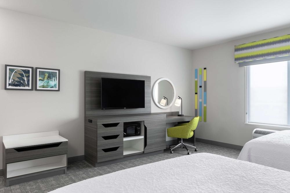 Hampton Inn O'Fallon photo 9
