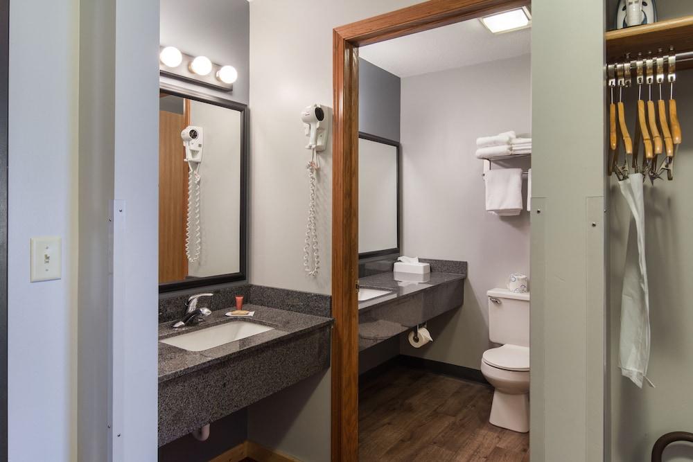 Quality Inn Superior - Duluth photo 28