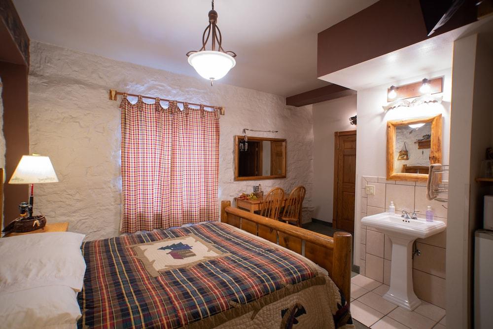 Stone Mill Hotel & Suites photo 68