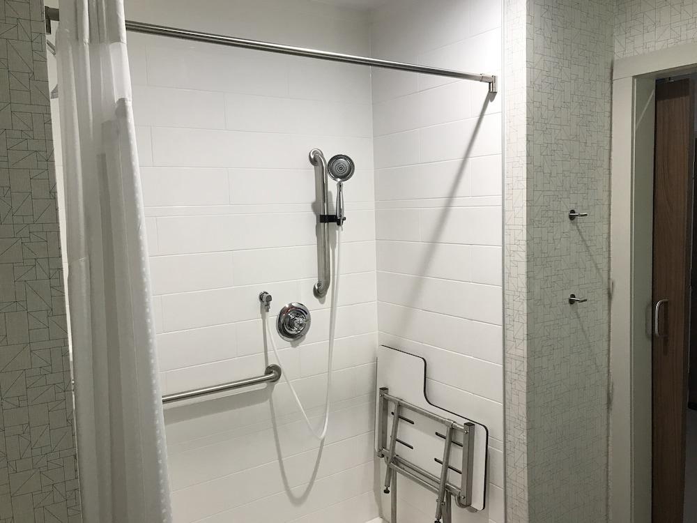 Holiday Inn Express Pineville-Alexandria Area by IHG photo 16