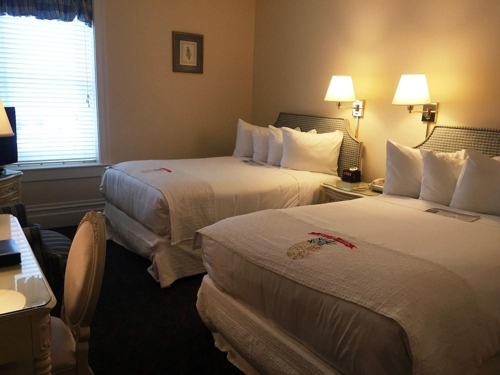 Perry Hotel photo 20