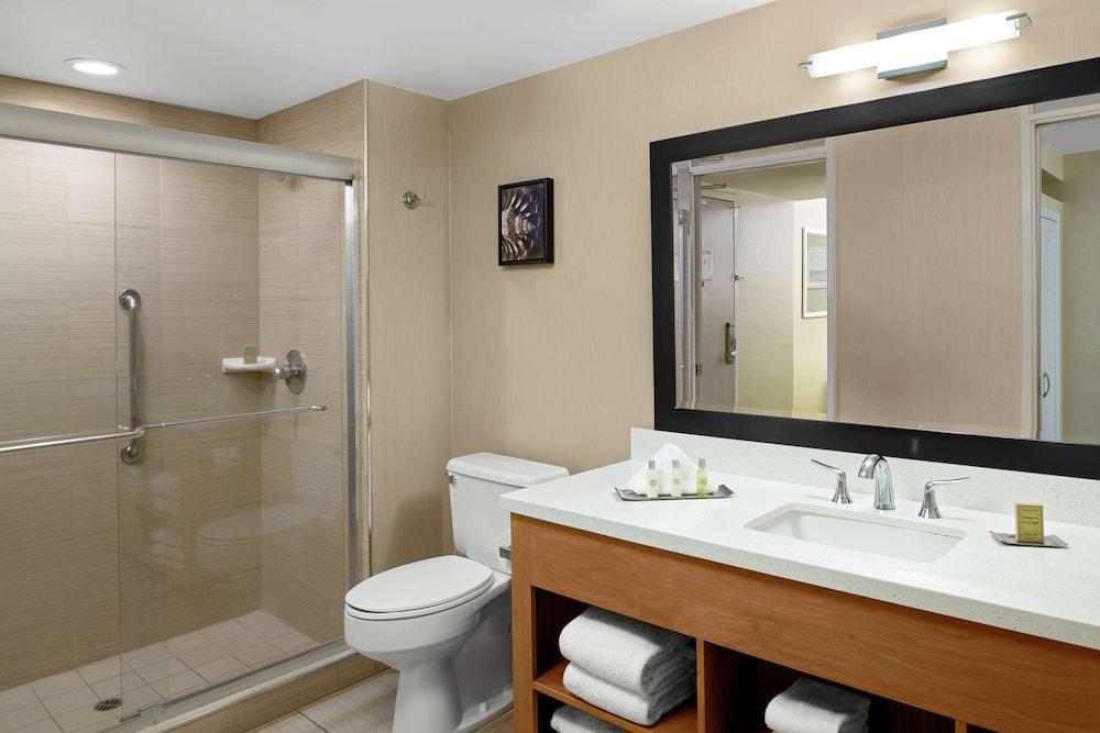 DoubleTree by Hilton San Pedro - Port of Los Angeles photo 27