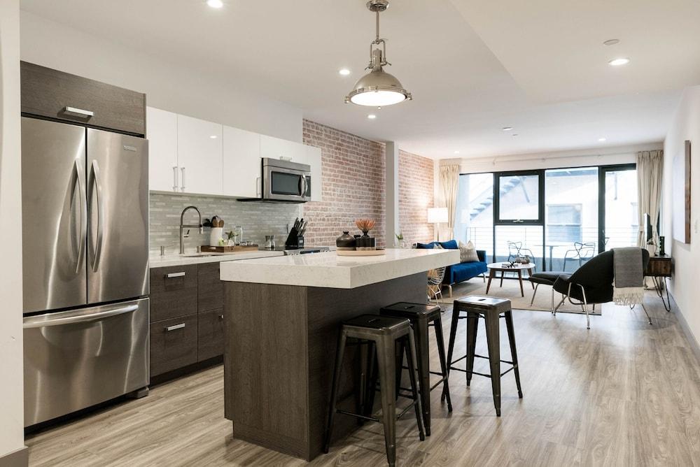 Abode Los Angeles - Downtown South Park photo 17
