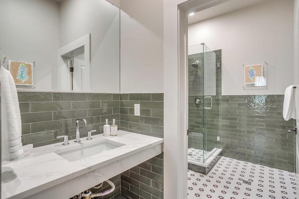 Nutt House Hotel photo 21