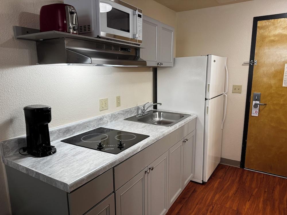 BEST STUDIO INN photo 12