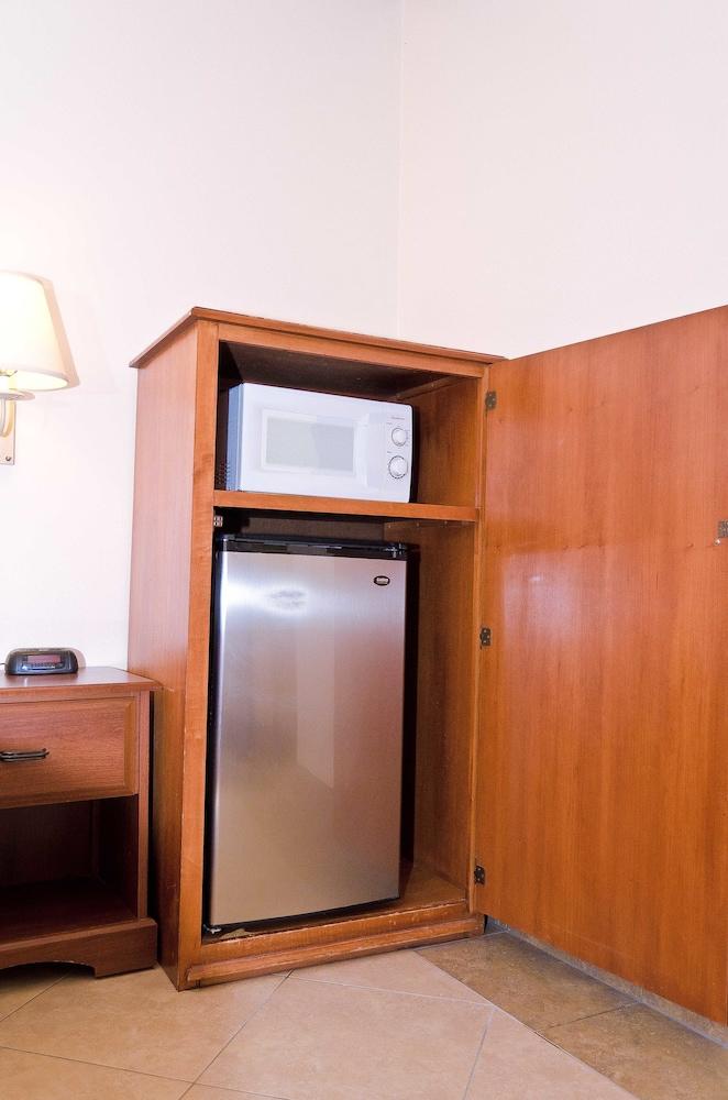Texas Inn and Suites RGV photo 27