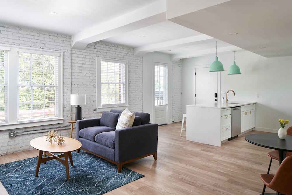 Kasa Studio Revival Atlanta photo 44